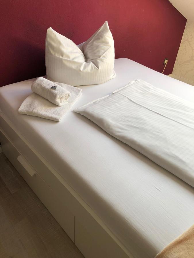 Hotel & Restaurant Arnoldusklause Düren - Eifel Εξωτερικό φωτογραφία