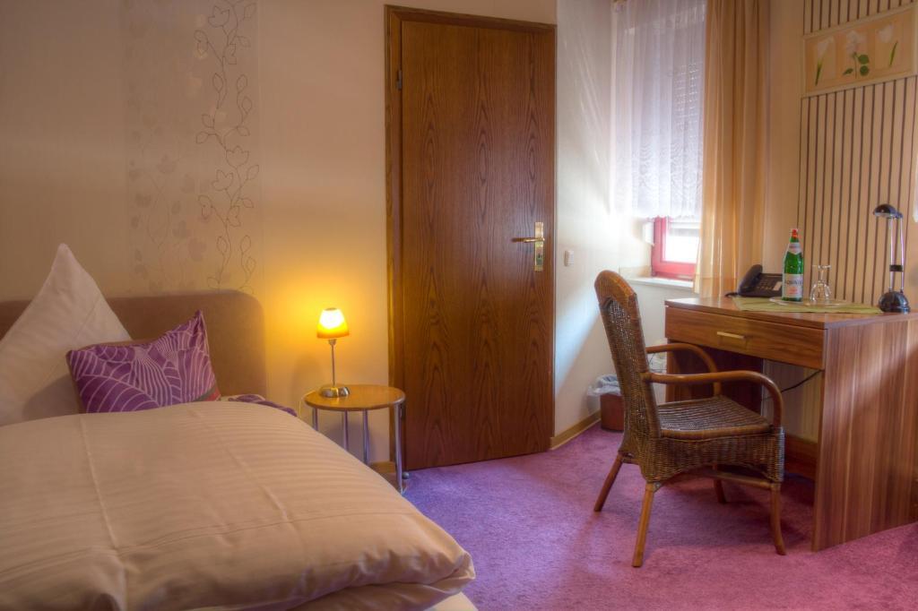 Hotel & Restaurant Arnoldusklause Düren - Eifel Δωμάτιο φωτογραφία